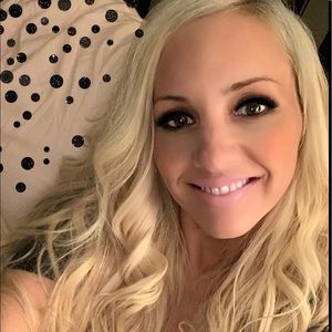 Meet your Posher, Kacee